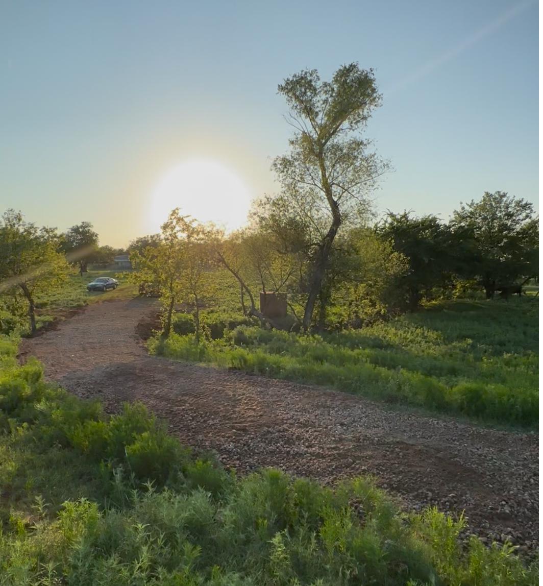 Gravel driveway installation